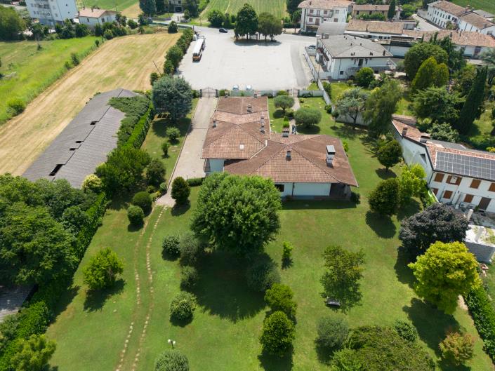 Image No.57-5 Bed Mansion for sale