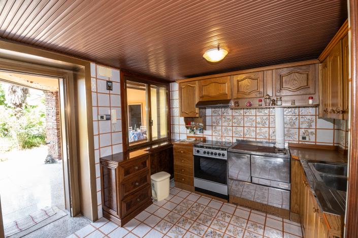 Image No.10-6 Bed Mansion for sale