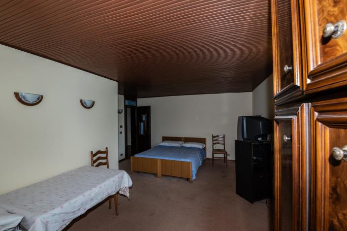 Image No.23-6 Bed Mansion for sale