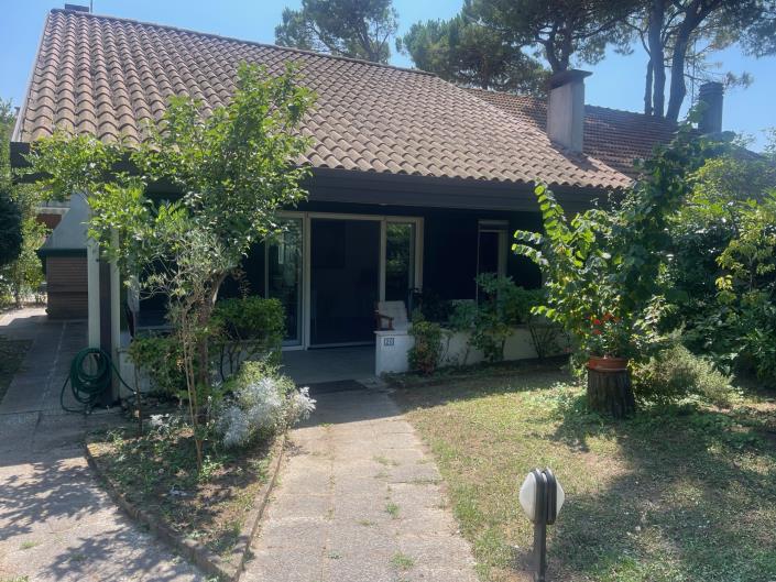 Image No.19-3 Bed Cottage for sale