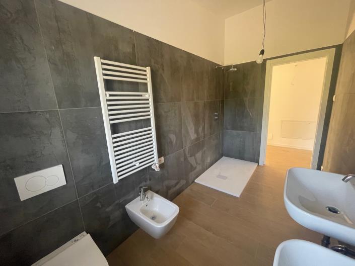 Image No.19-3 Bed Villa / Detached for sale