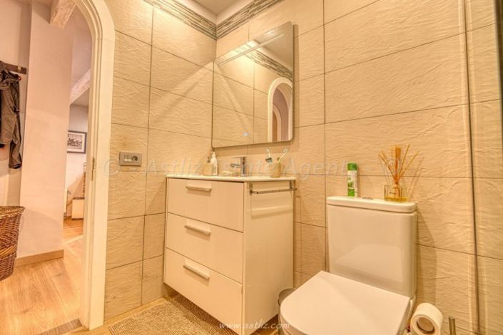 Image No.14-2 Bed Country House for sale