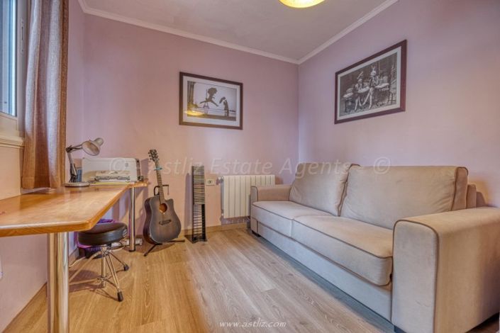 Image No.18-2 Bed Country House for sale