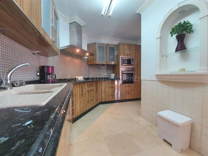 Image No.17-3 Bed Villa for sale