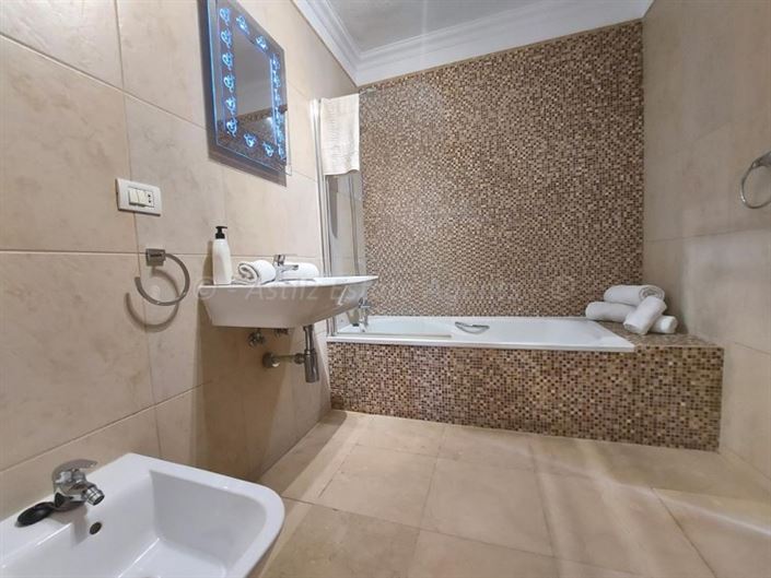 Image No.22-3 Bed Villa for sale