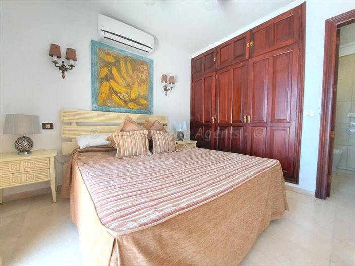 Image No.25-3 Bed Villa for sale