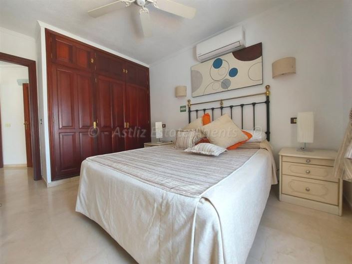 Image No.28-3 Bed Villa for sale