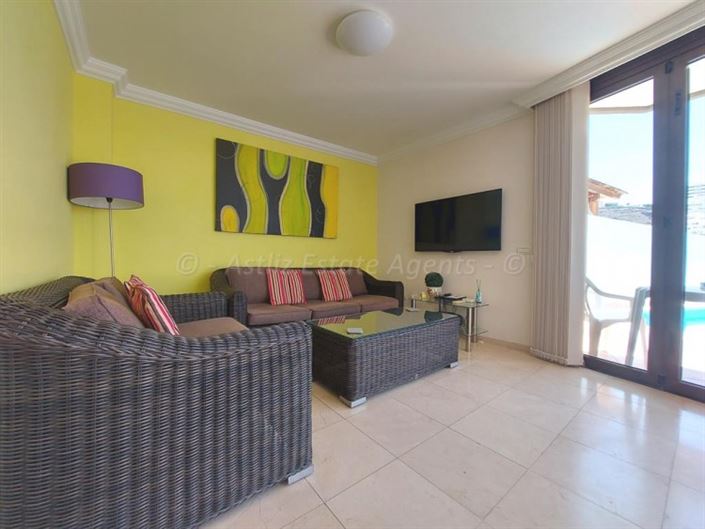 Image No.12-3 Bed Villa for sale