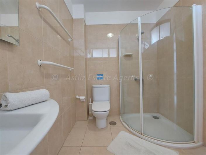 Image No.26-3 Bed Villa for sale