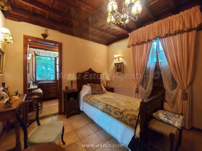 Image No.8-6 Bed House/Villa for sale