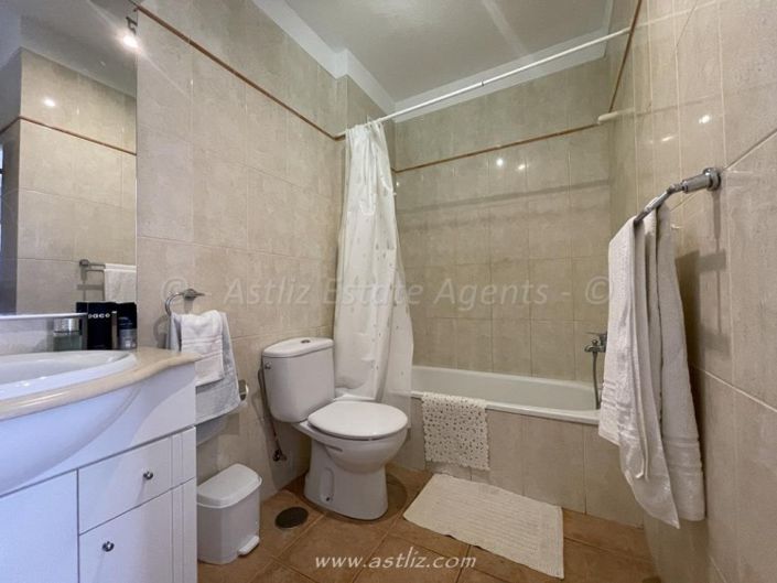 Image No.30-2 Bed Apartment for sale