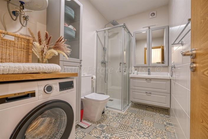 Image No.17-2 Bed Apartment for sale