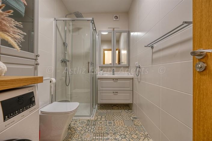 Image No.18-2 Bed Apartment for sale