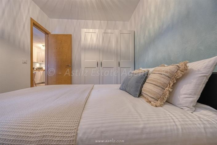 Image No.23-2 Bed Apartment for sale