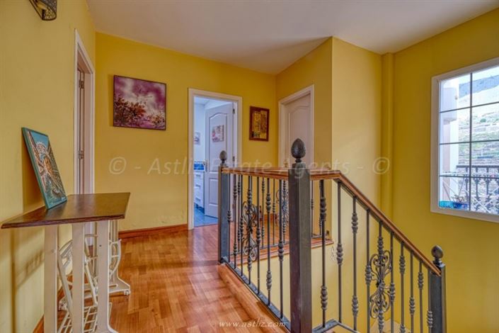 Image No.27-5 Bed Villa for sale