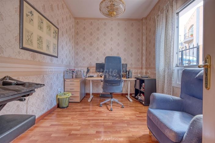 Image No.32-5 Bed Villa for sale