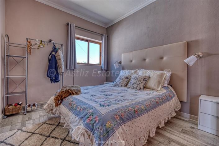 Image No.16-6 Bed Villa for sale