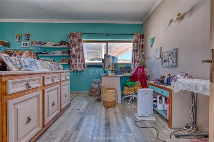 Image No.19-6 Bed Villa for sale