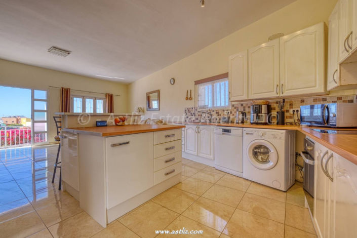 Image No.11-3 Bed Villa for sale