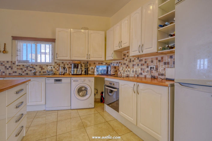 Image No.12-3 Bed Villa for sale