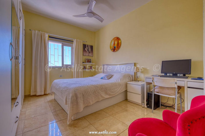 Image No.14-3 Bed Villa for sale