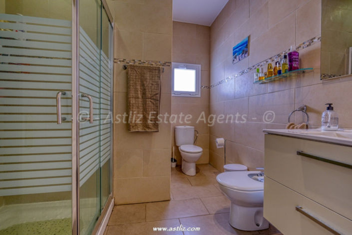 Image No.16-3 Bed Villa for sale