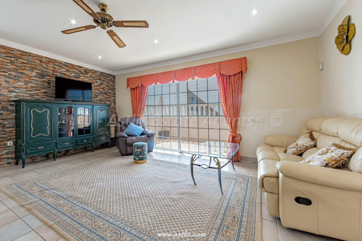 Image No.27-3 Bed Villa for sale