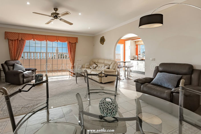 Image No.28-3 Bed Villa for sale