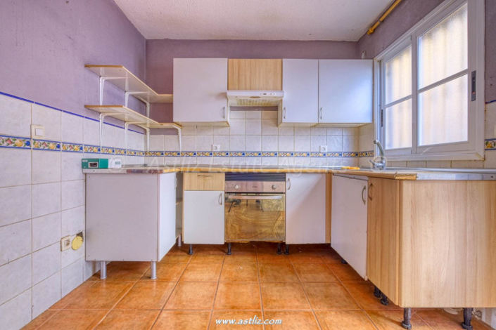 Image No.17-3 Bed Apartment for sale