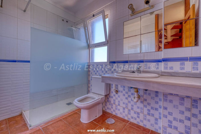 Image No.22-3 Bed Apartment for sale