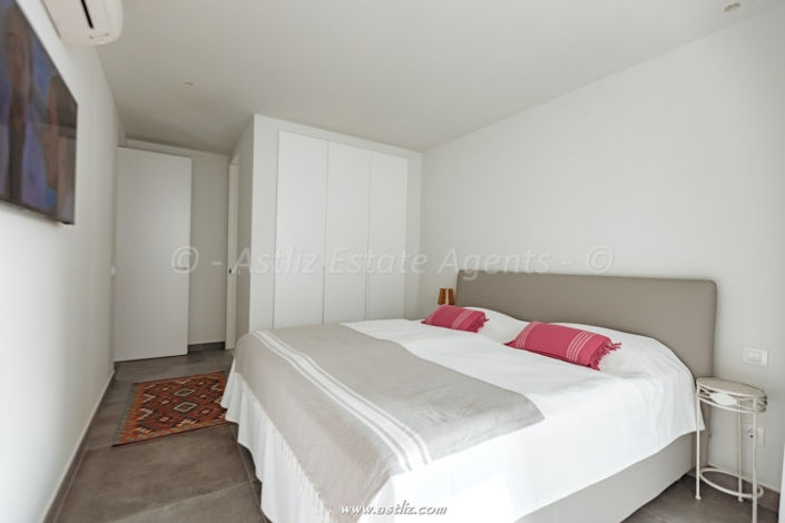 Image No.25-4 Bed Villa for sale