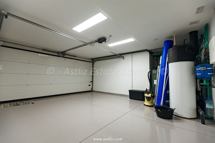 Image No.27-4 Bed Villa for sale