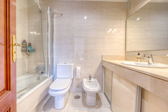 Image No.29-3 Bed Apartment for sale