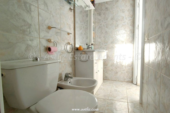 Image No.6-3 Bed Villa for sale