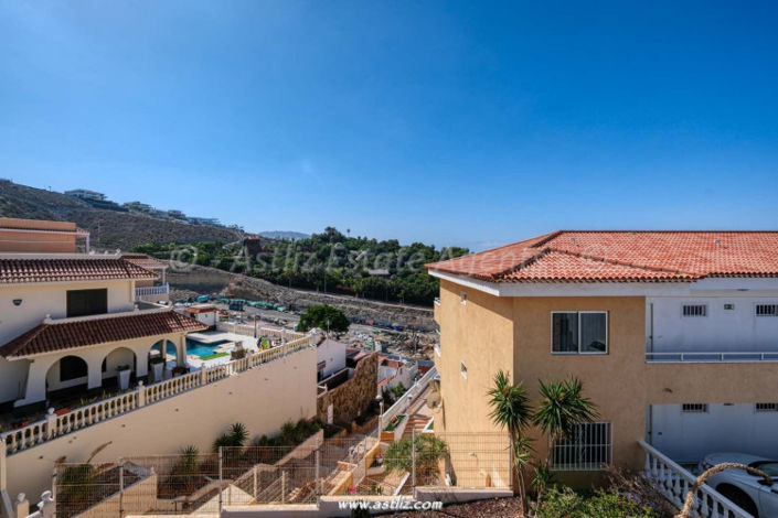 Image No.10-2 Bed Villa for sale