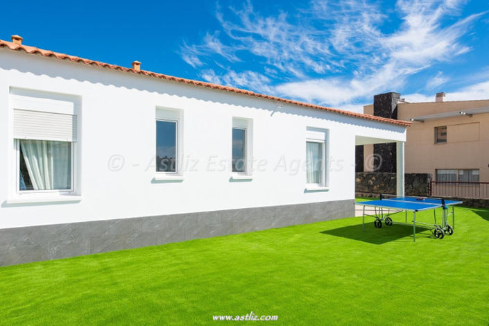 Image No.11-3 Bed Villa for sale