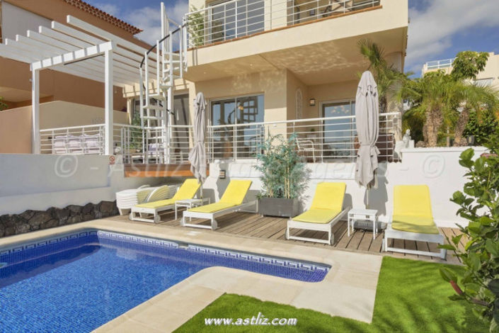 Image No.2-4 Bed Villa for sale