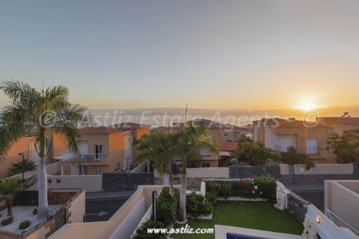 Image No.29-4 Bed Villa for sale