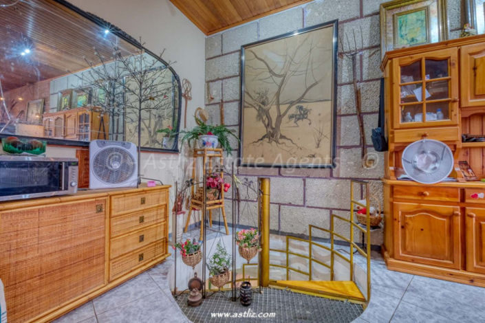 Image No.15-3 Bed Commercial for sale