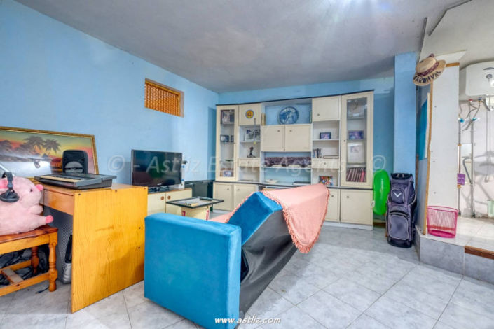 Image No.30-3 Bed Commercial for sale