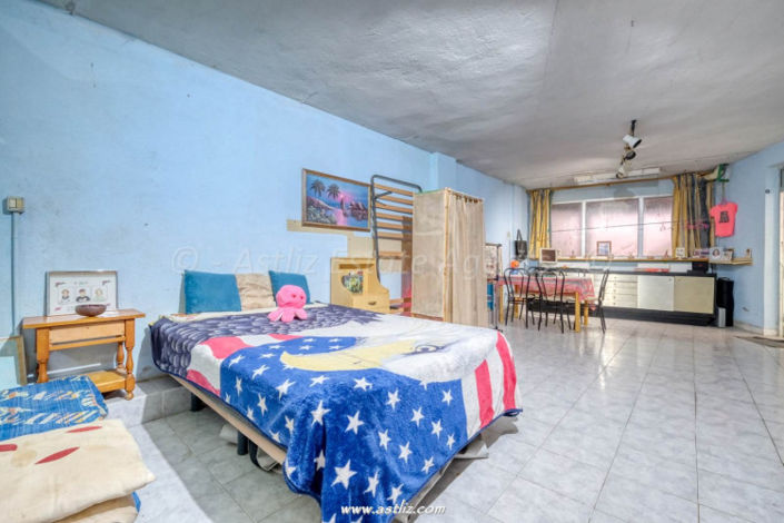 Image No.32-3 Bed Commercial for sale