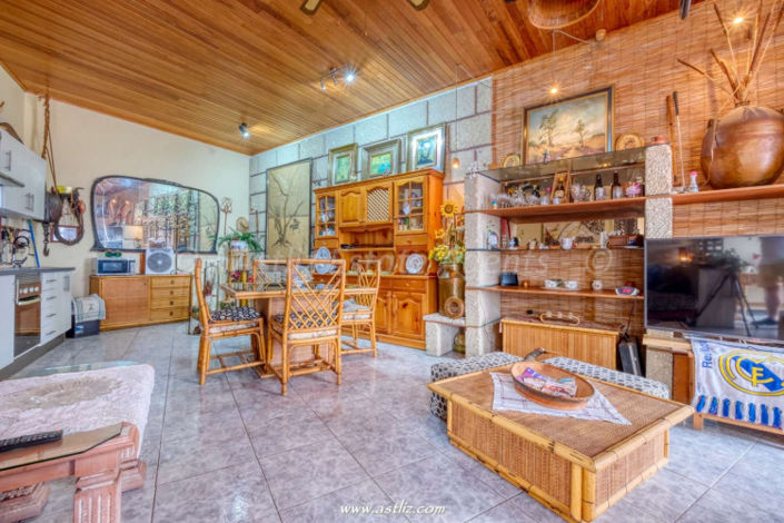 Image No.7-3 Bed Commercial for sale