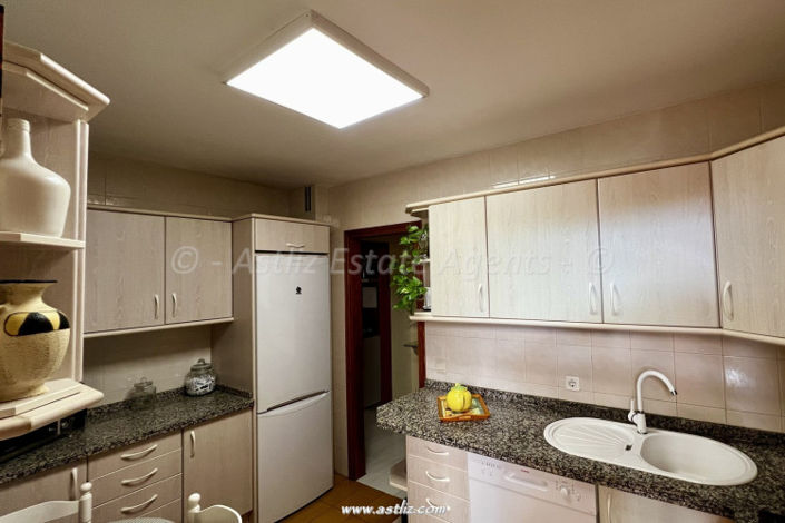 Image No.21-4 Bed Apartment for sale