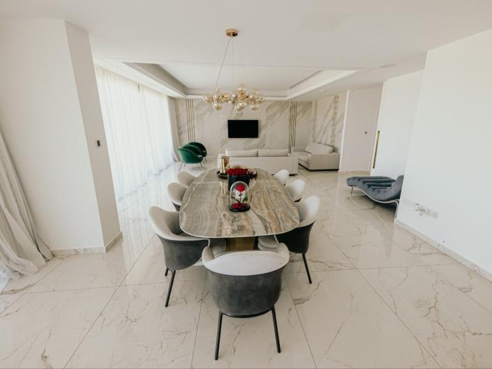 Image No.12-4 Bed Penthouse for sale