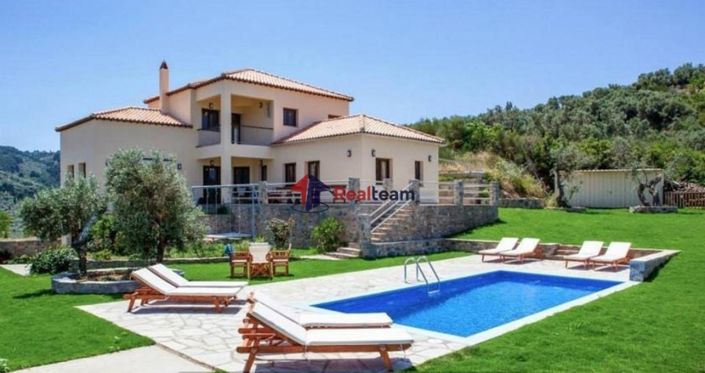 Image No.1-5 Bed Villa for sale