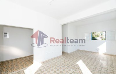 af64b957f6f94fd9a0888f4b6307eb5b