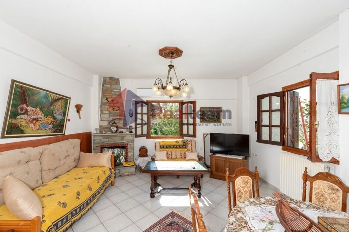 Image No.11-2 Bed Property for sale