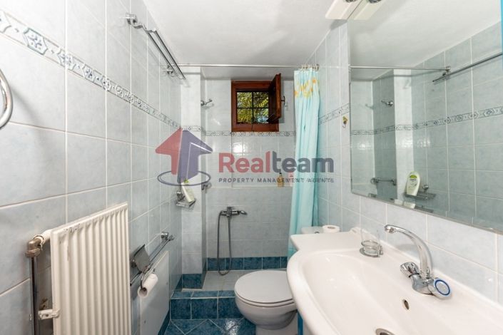 Image No.16-2 Bed Property for sale