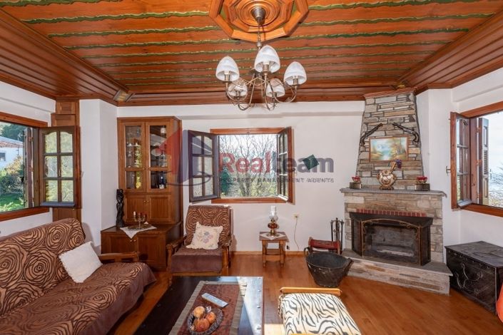 Image No.2-2 Bed Property for sale