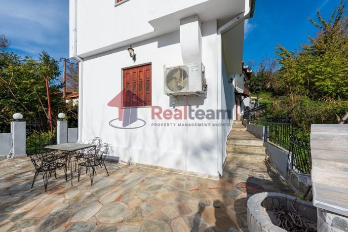 Image No.21-2 Bed Property for sale